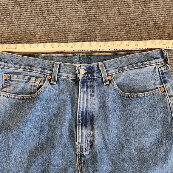 Levis 505 Jeans Mens 36x32 Blue Medium Wash Regular Fit - Picture 4 of 10